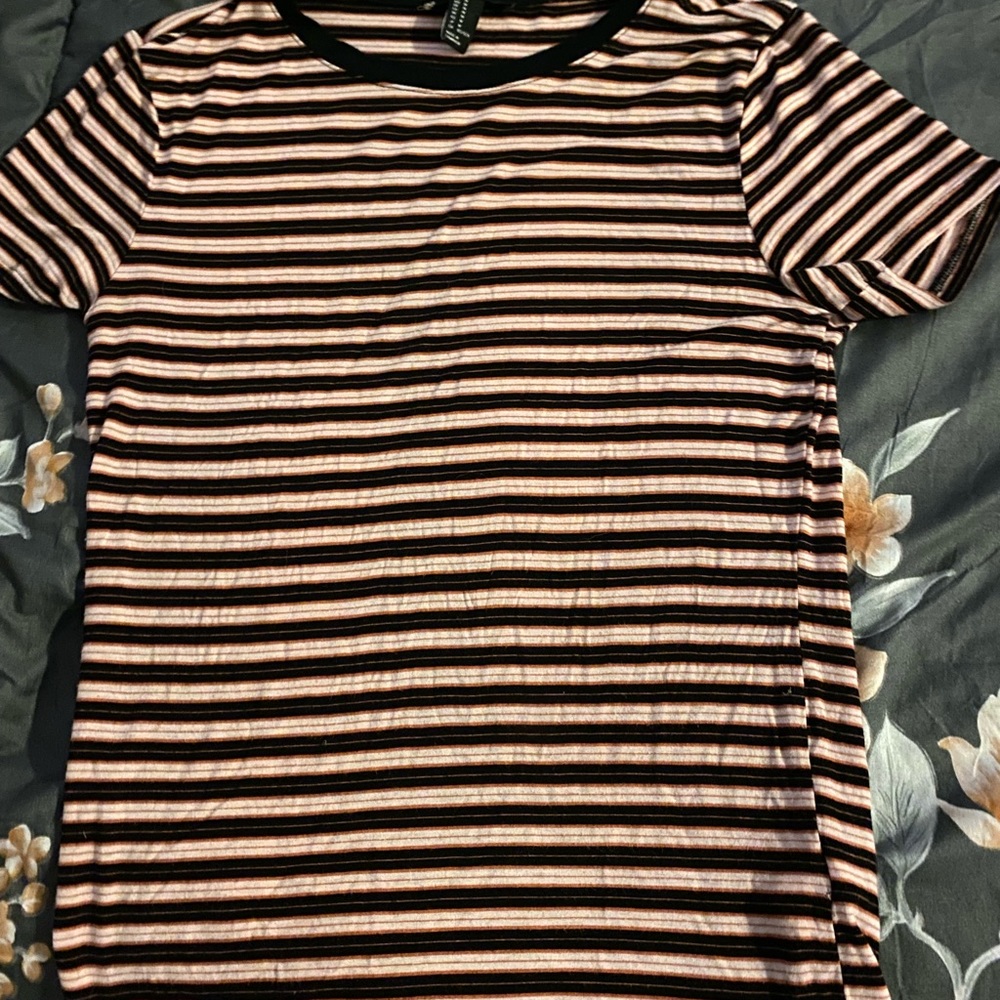 Medium Forever 21 Tee